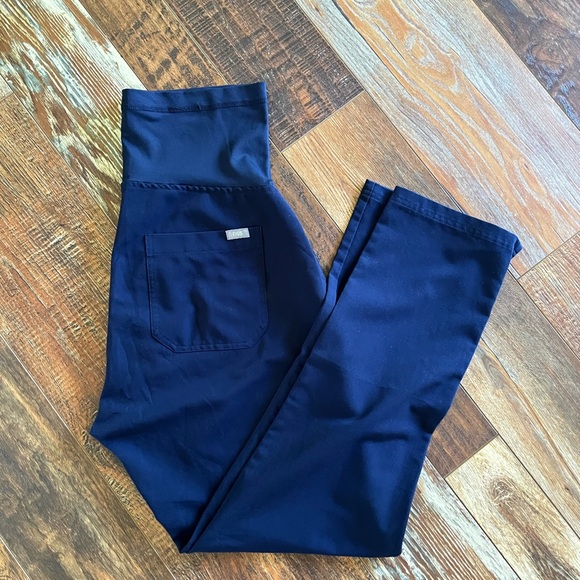 FIGS Yola Maternity Navy - Picture 1 of 7